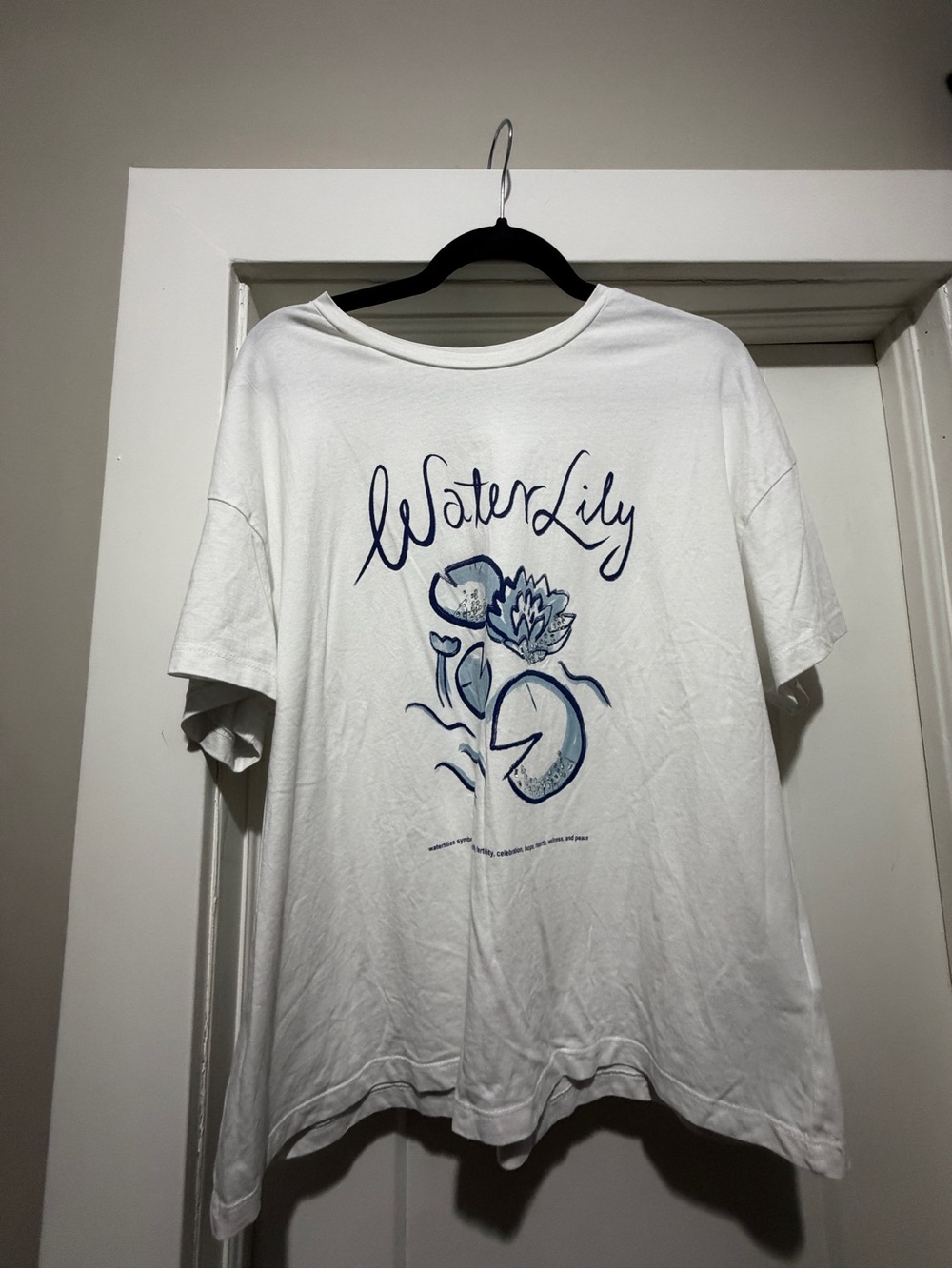 Water Lily Women’s T-shirt